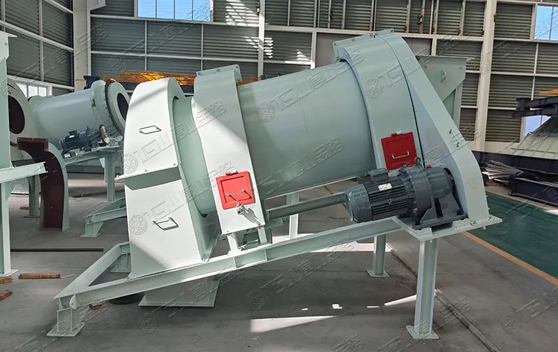 機制砂防離析、防揚塵，有經(jīng)驗的砂廠都在用加濕拌和機
